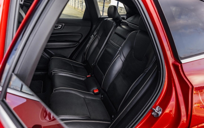 Volvo XC 60 cena 125900 przebieg: 133628, rok produkcji 2018 z Recz małe 781